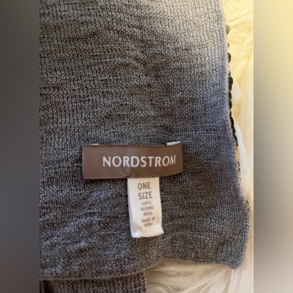 Nordstrom shawl - Picture 2 of 3